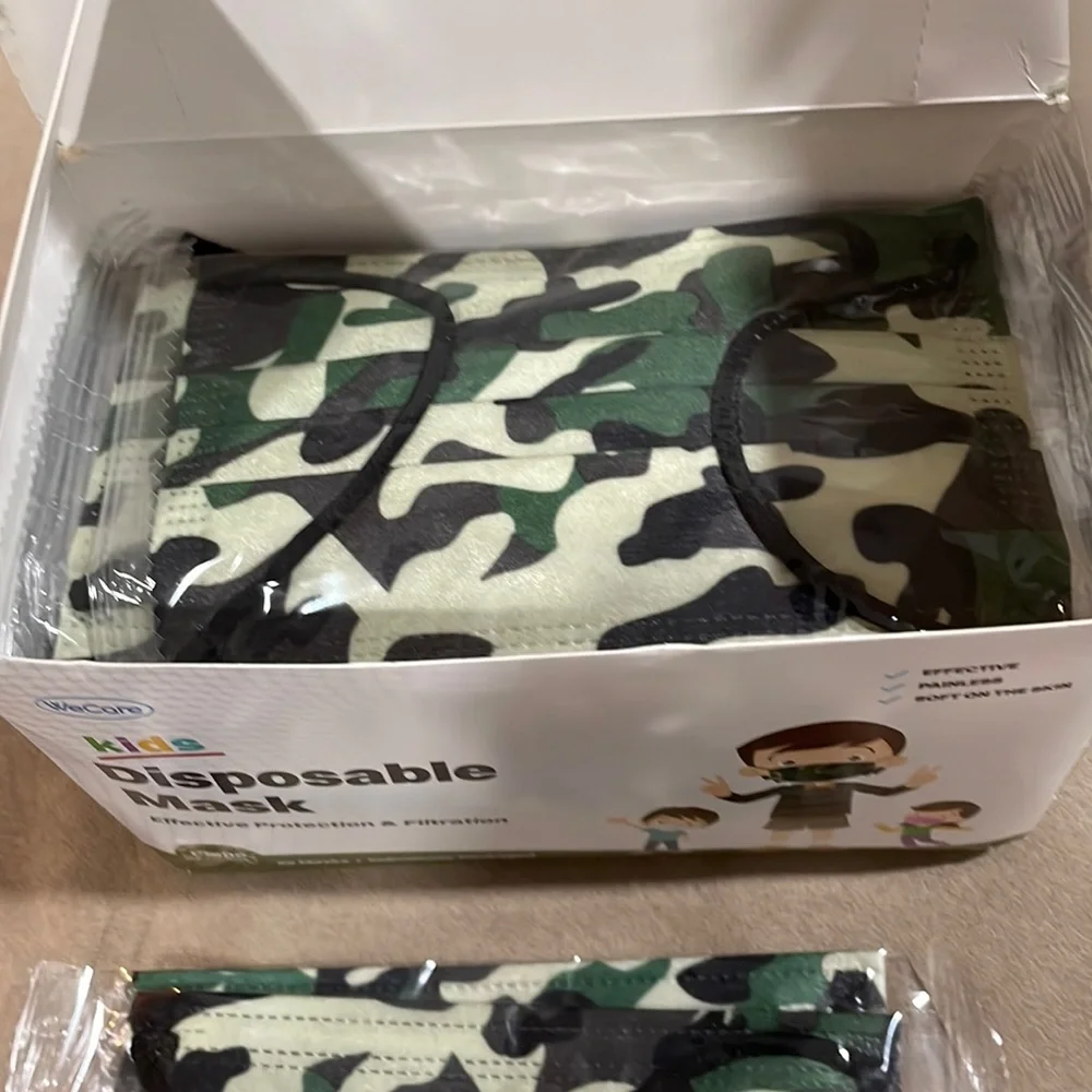 Childs Camouflage Camo Disposable Face Masks For Kids 42 total NEW Wrapped